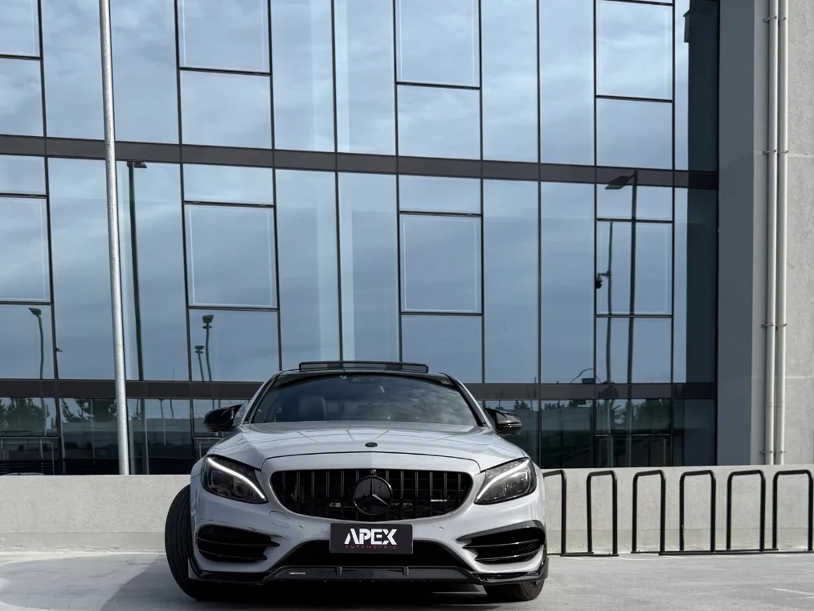Mercedes-Benz C450 AMG 2017 - Foto 2 de 20