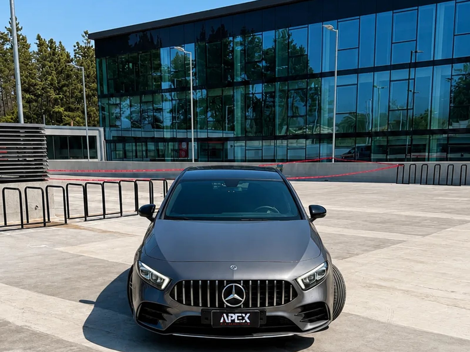 Mercedes-Benz A200 D 2020 - Foto 2 de 9