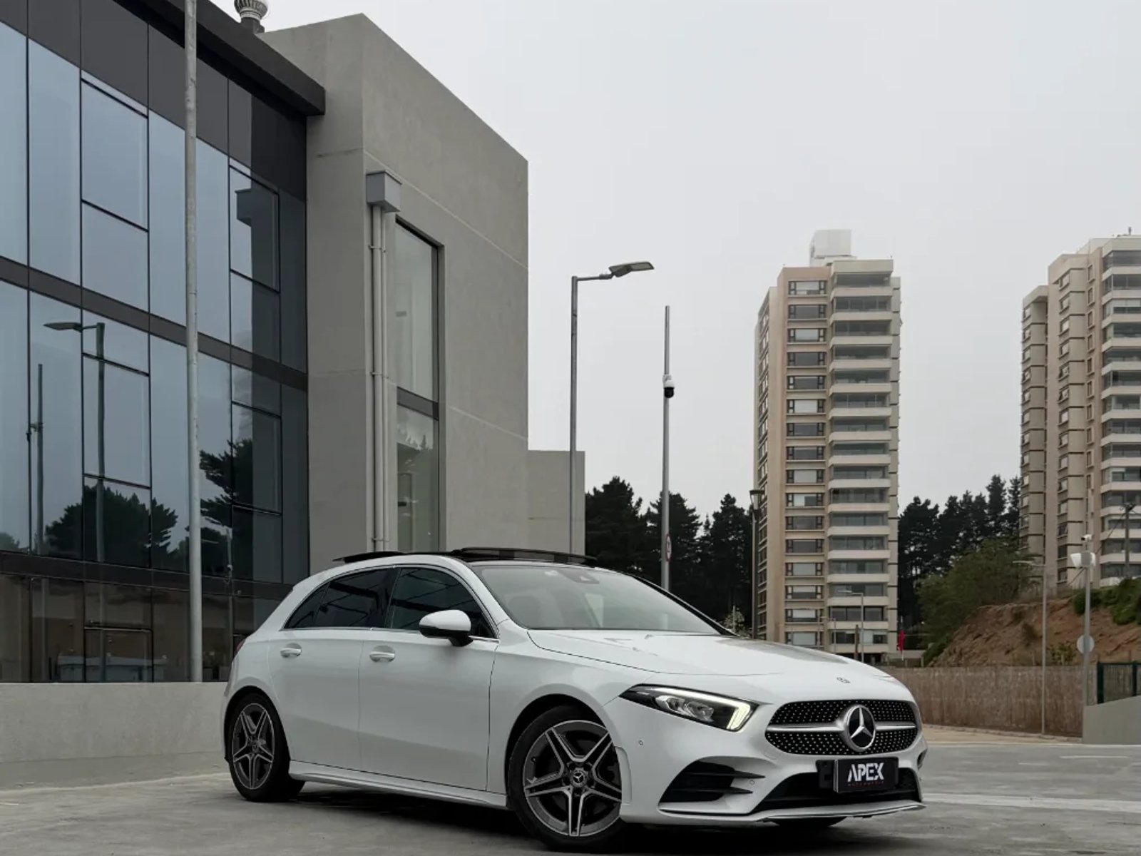 Mercedes-Benz A250 AMG 2.0 2022 - Foto 4 de 12