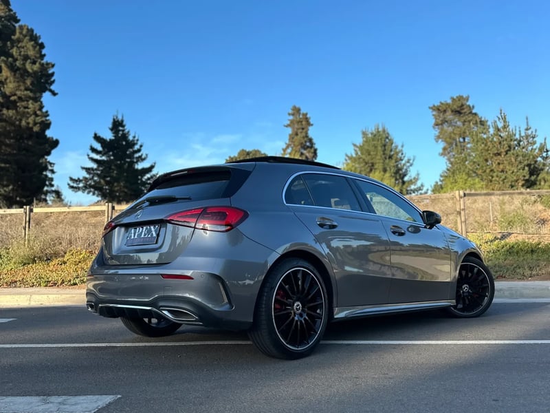 Mercedes-Benz 2.0 DCT AMG Line 2019 - Imagen 8 de 16