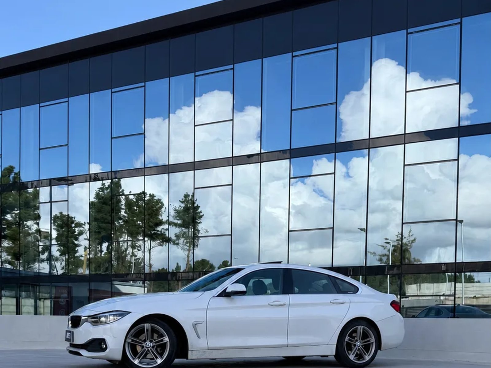 BMW 418i Gran Coupe 2019 - Foto 3 de 12