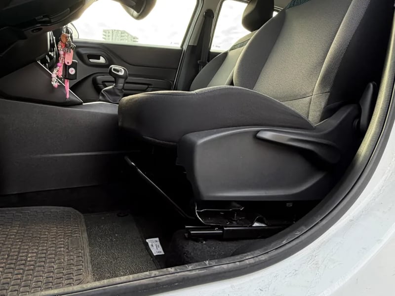 Citroën C3 Feel 1.6 VTi 115 AT6 2025 - Imagen 8 de 9