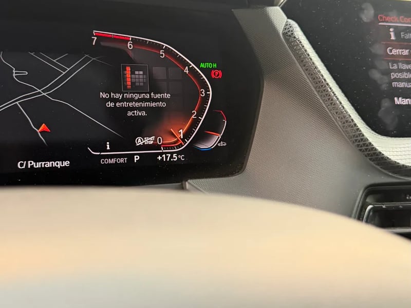 BMW 118i Dynamic 2021 - Imagen 10 de 12