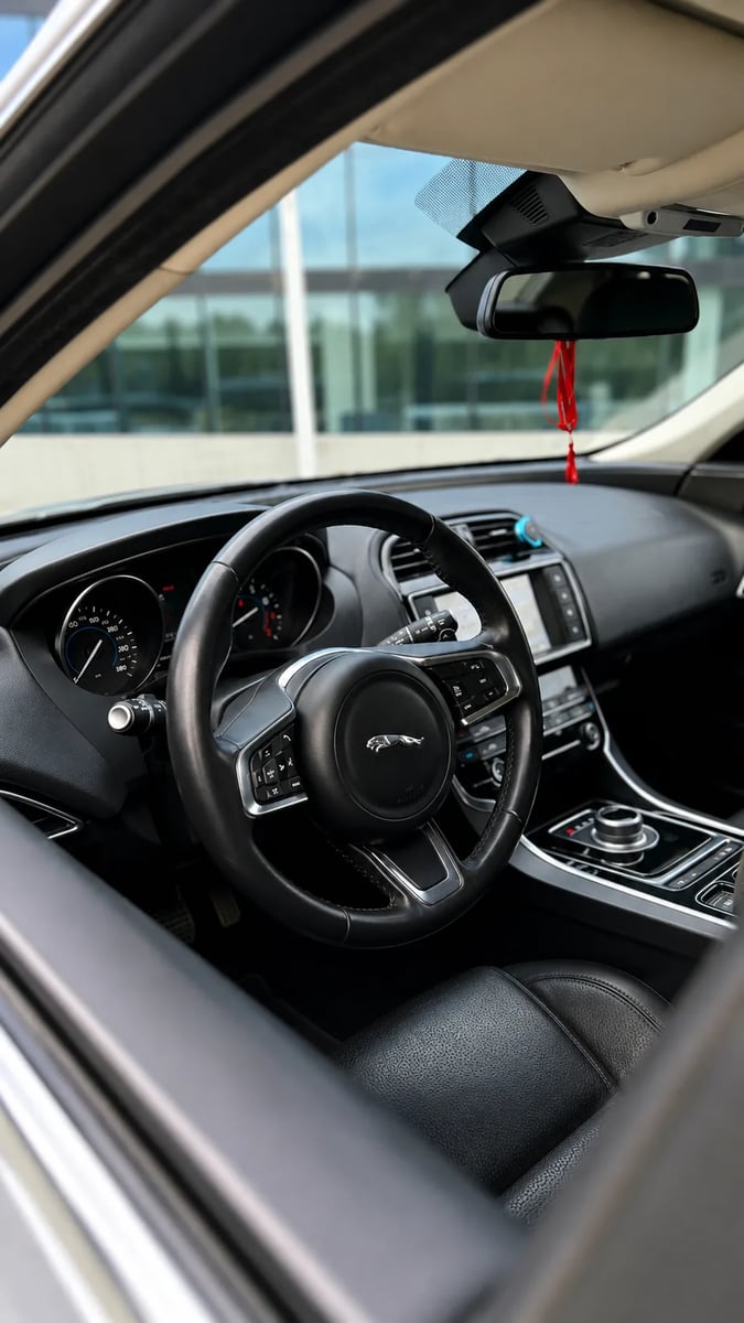 Jaguar XE 250PS Prestige 2018 - Imagen 10 de 12