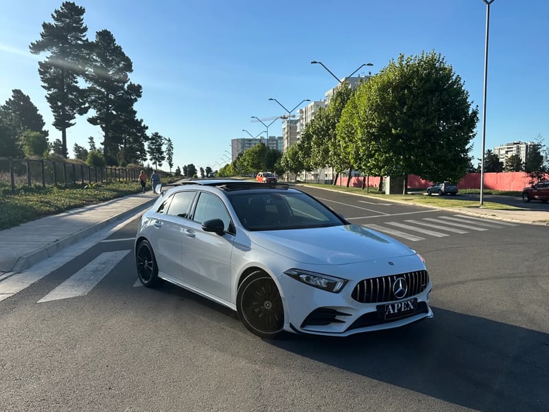 Mercedes-Benz A250 AMG 2021 - Imagen 4 de 15
