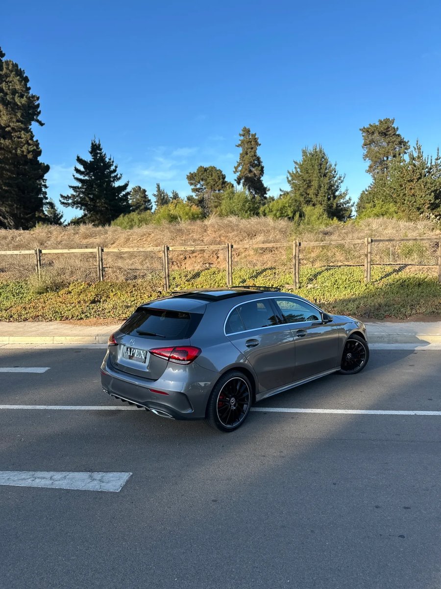 Mercedes-Benz 2.0 DCT AMG Line 2019 - Imagen 9 de 16