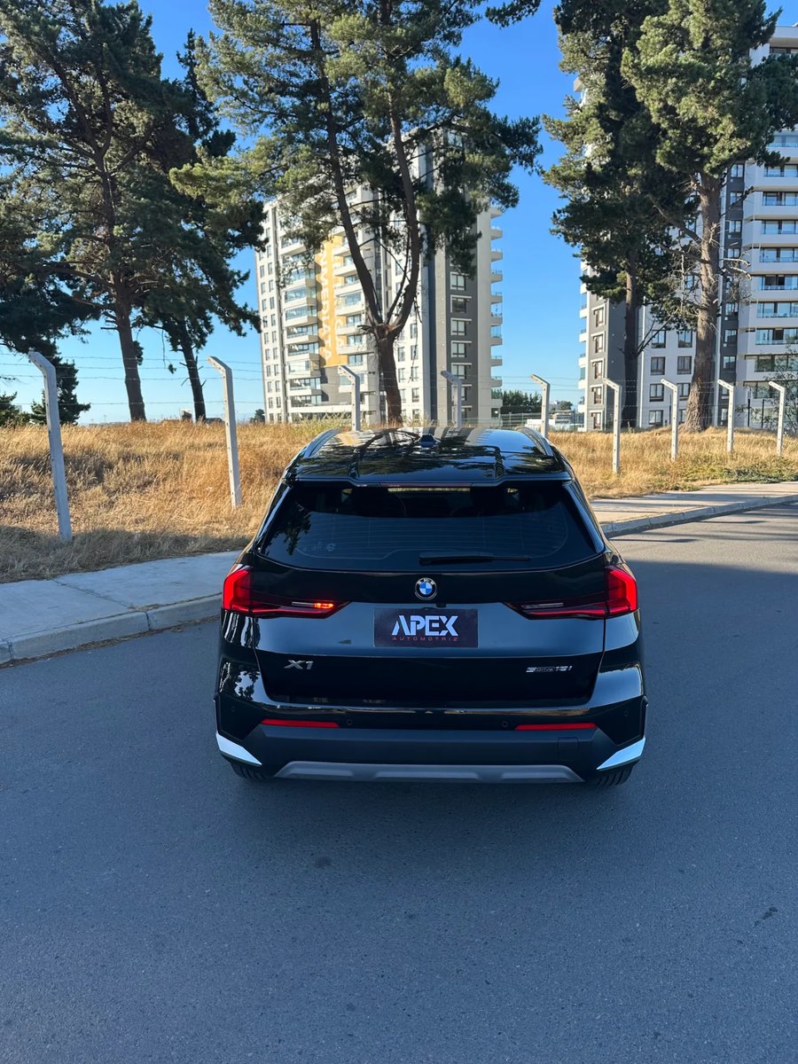 BMW X1  SDRIVE 18i 1.5 2023 - Imagen 8 de 15