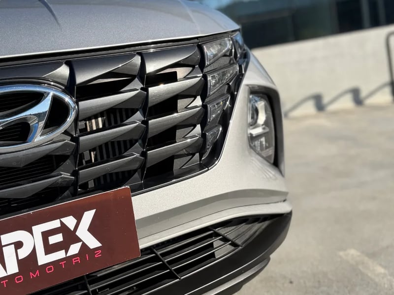 Hyundai TUCSON NX4 GDI 7DCT 1.6 TURBO 2023 - Imagen 7 de 18