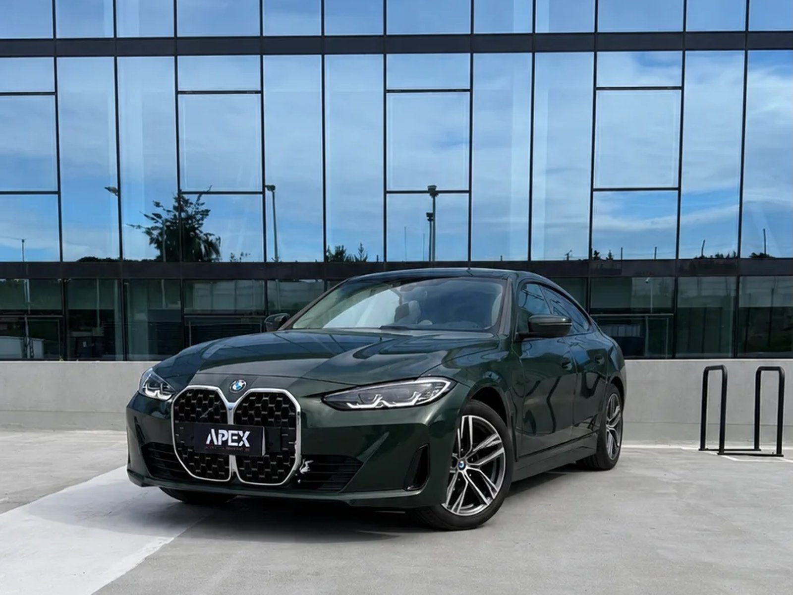 BMW 420i Gran Coupe 2023 - Foto 2 de 15