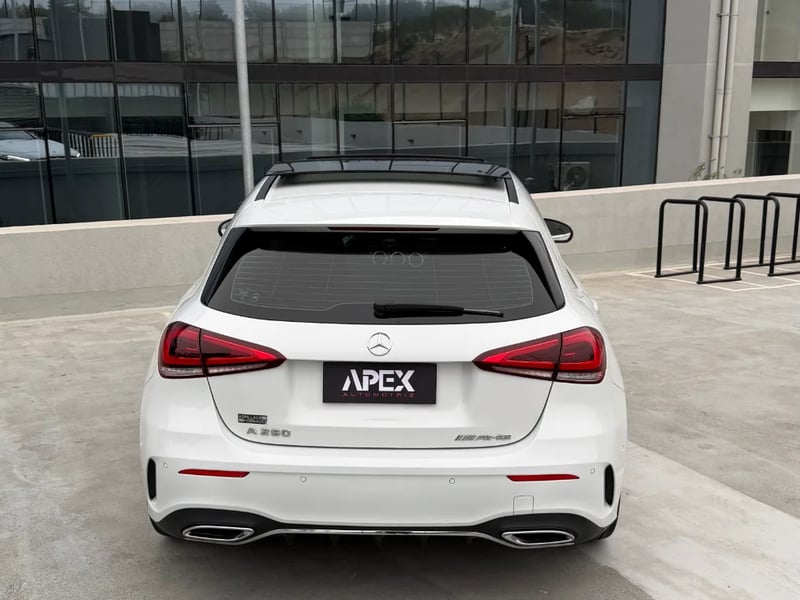 Mercedes-Benz A250 AMG 2.0 2022 - Imagen 8 de 12