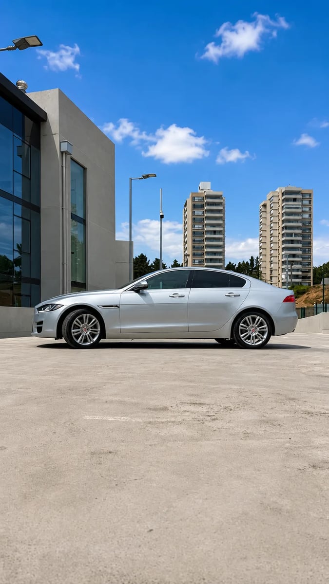 Jaguar XE 250PS Prestige 2018 - Imagen 8 de 12