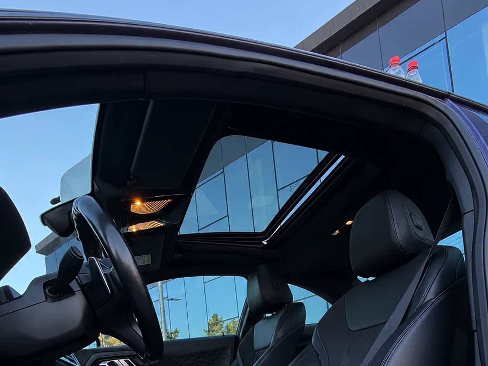 BMW 220i M SPORT 2023 - Foto 2 de 15