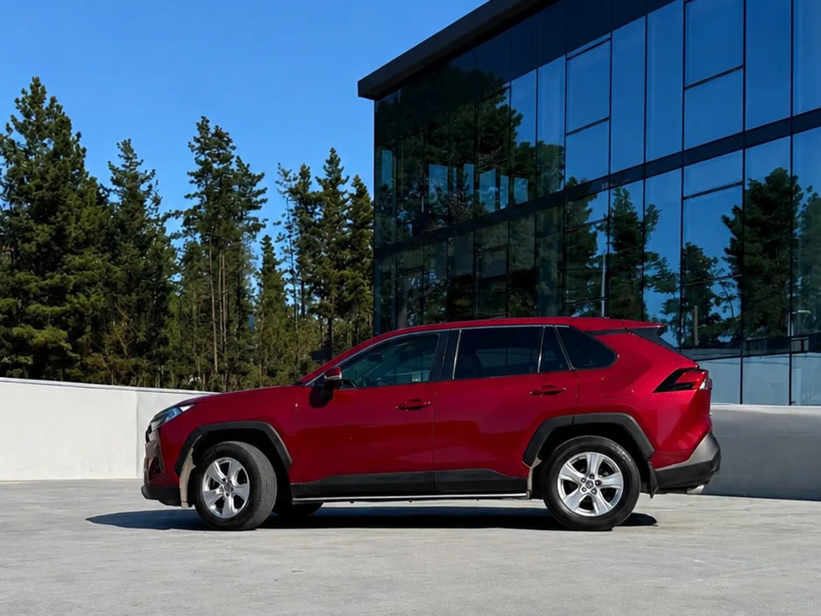 Toyota RAV4 LE MT 2020 - Foto 3 de 9
