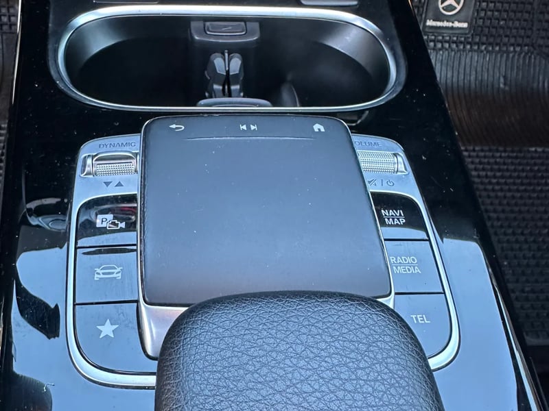 Mercedes-Benz 2.0 DCT AMG Line 2019 - Imagen 14 de 16
