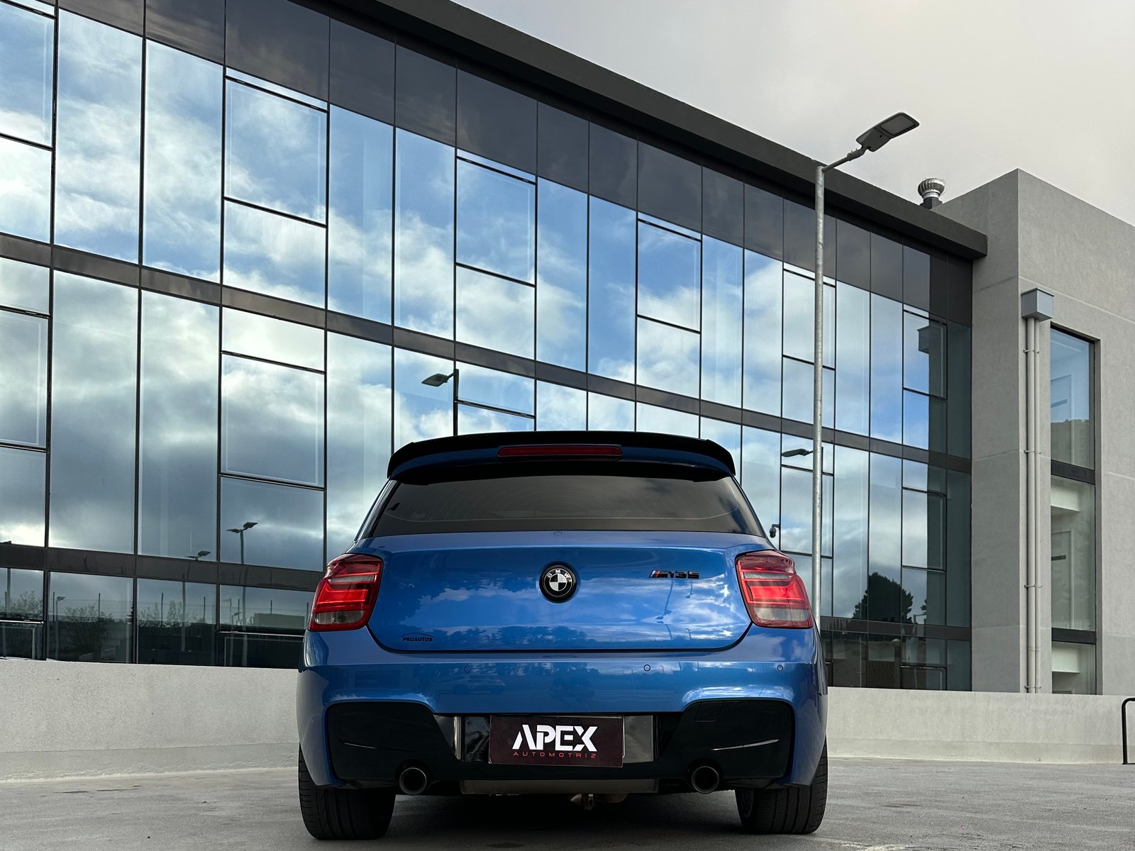 BMW 135i 3.0 N55 2016 - Foto 3 de 18