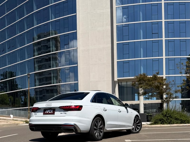 Audi A4 TFSI 35 SPORT SLINE 2021 - Imagen 8 de 18