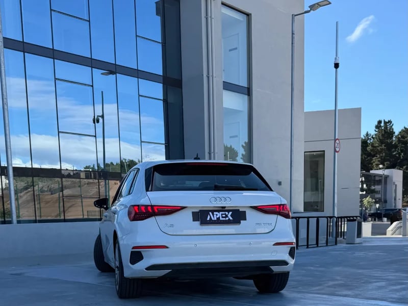 Audi A3 TFSI 35 SPORTBACK 2022 - Imagen 10 de 12