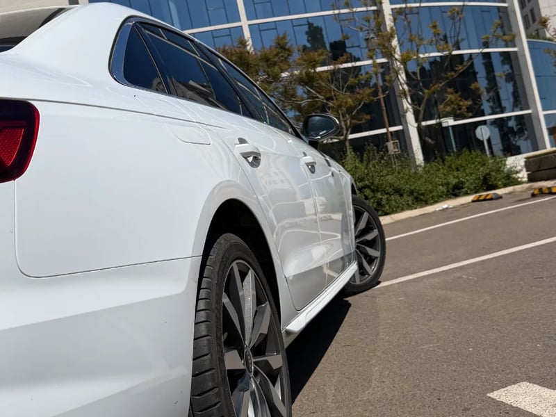 Audi A4 TFSI 35 SPORT SLINE 2021 - Imagen 13 de 18