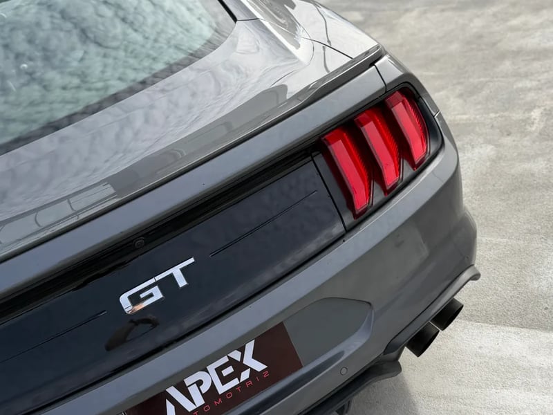 Ford Mustang 5.0 2022 - Imagen 9 de 14