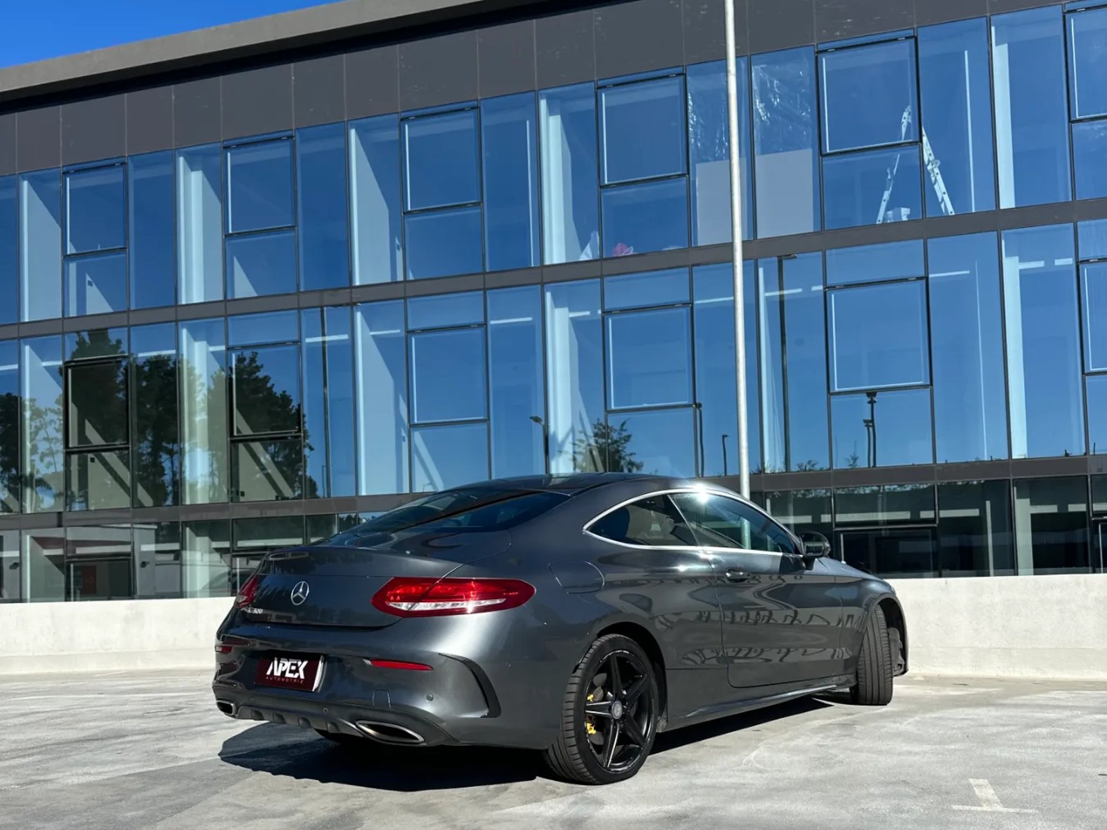 Mercedes-Benz C300 Coupe 2017 - Foto 5 de 10