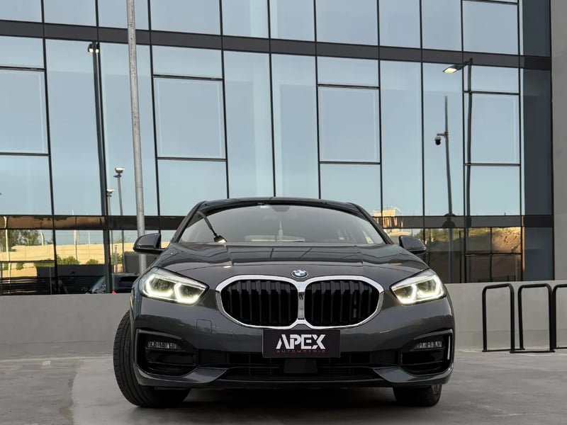 BMW 118i Dynamic 2021 - Imagen 8 de 12