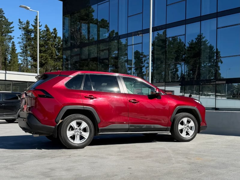Toyota RAV4 LE MT 2020 - Imagen 6 de 9