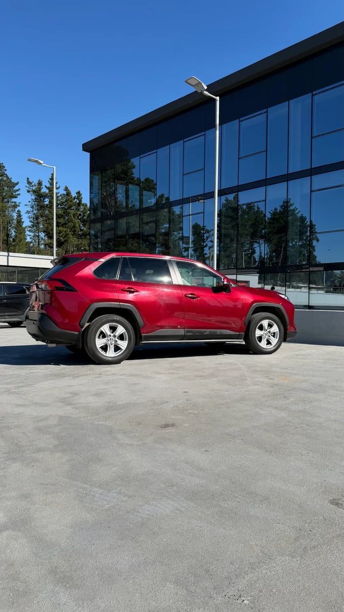 Toyota RAV4 LE MT 2020 - Imagen 6 de 9