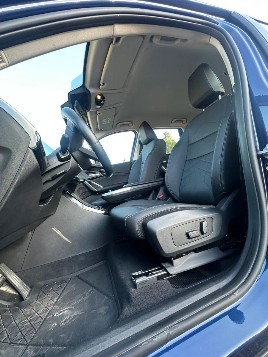 BMW X1  2.0 SDrive18d Confort 2023 - Imagen 11 de 12