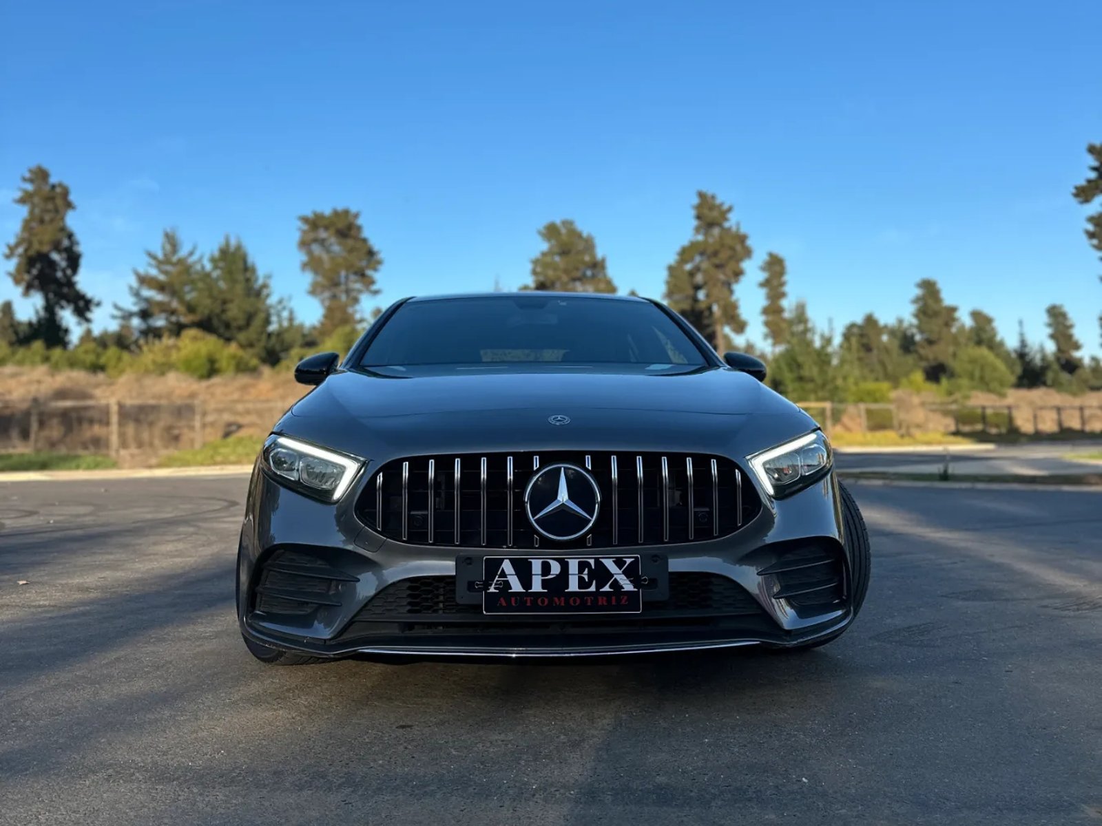 Mercedes-Benz 2.0 DCT AMG Line 2019 - Foto 3 de 16