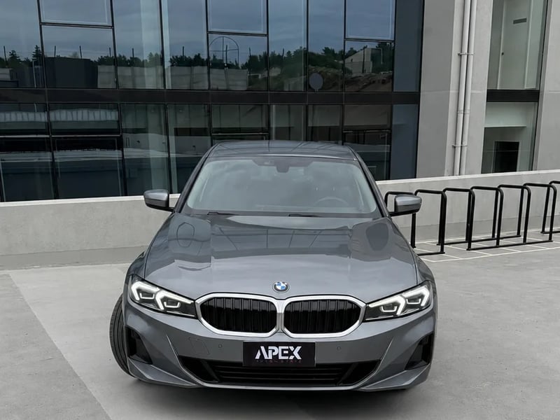 BMW 320i Urban LCI 2 2023 - Imagen 9 de 12