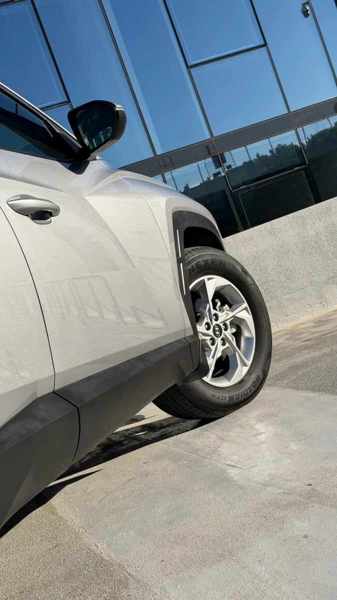 Hyundai TUCSON NX4 GDI 7DCT 1.6 TURBO 2023 - Imagen 18 de 18