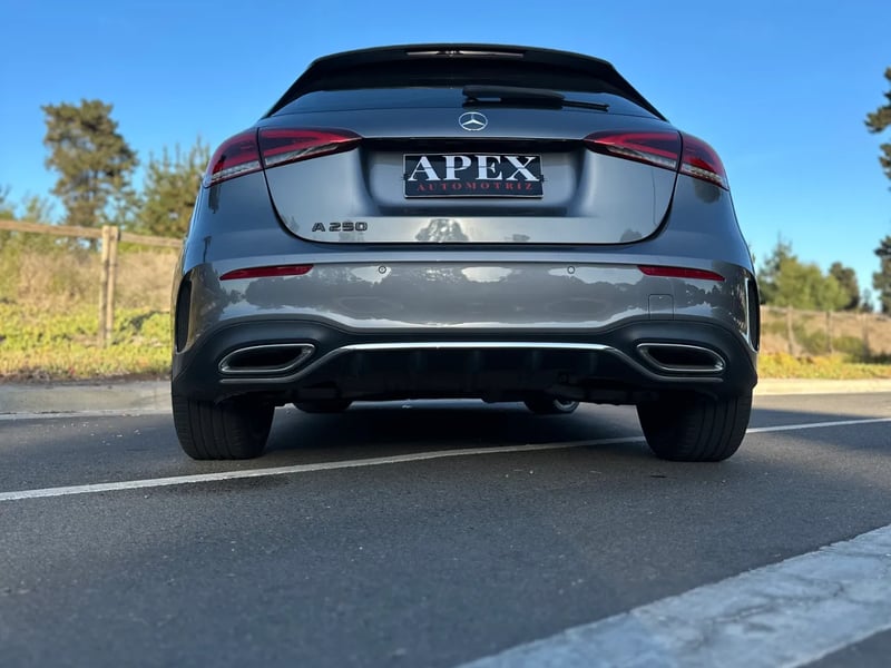 Mercedes-Benz 2.0 DCT AMG Line 2019 - Imagen 12 de 16