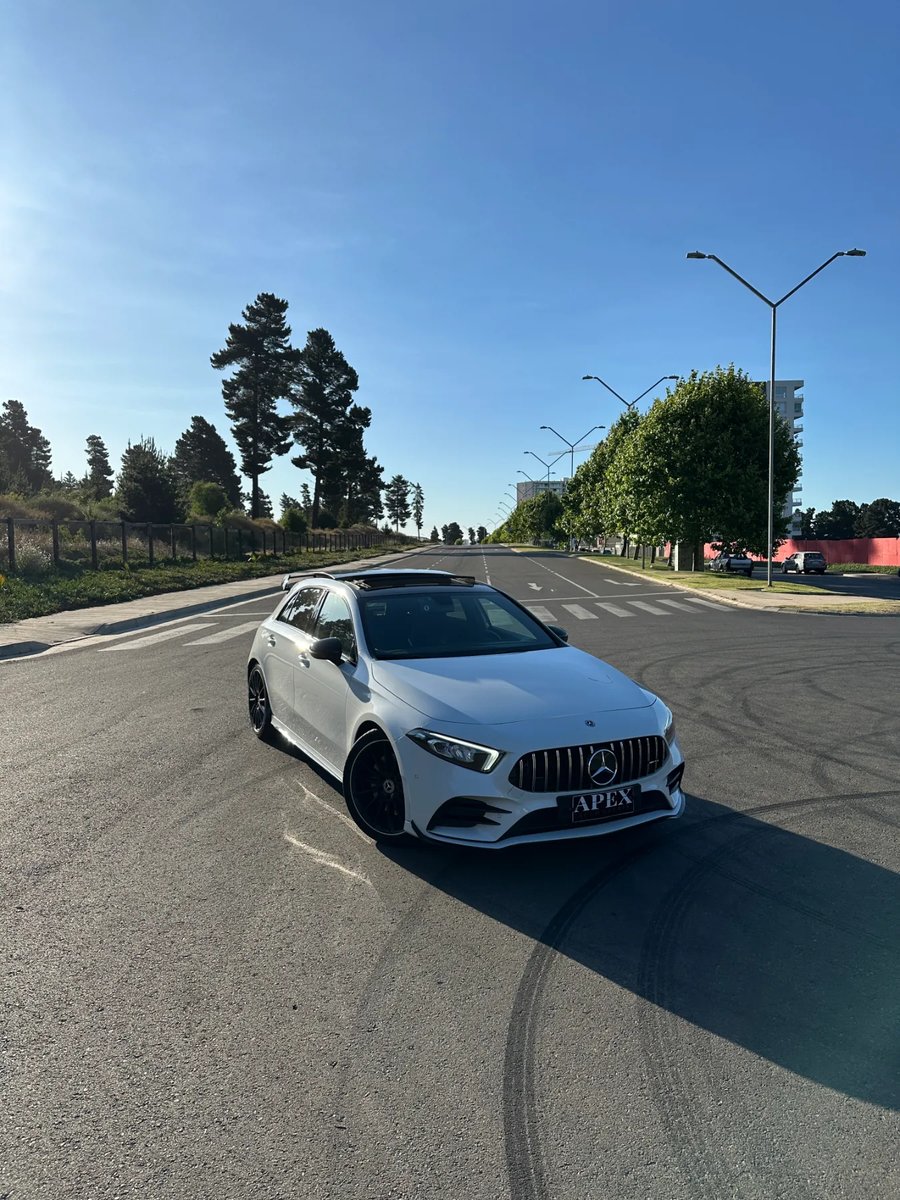 Mercedes-Benz A250 AMG 2021 - Imagen 3 de 15