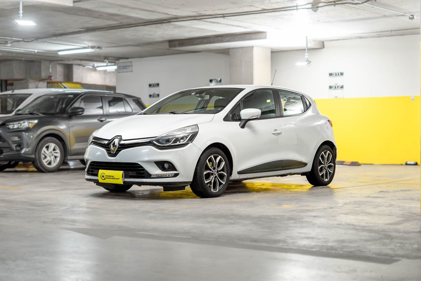 Renault Clio 1.2 2018 - Imagen 8 de 17