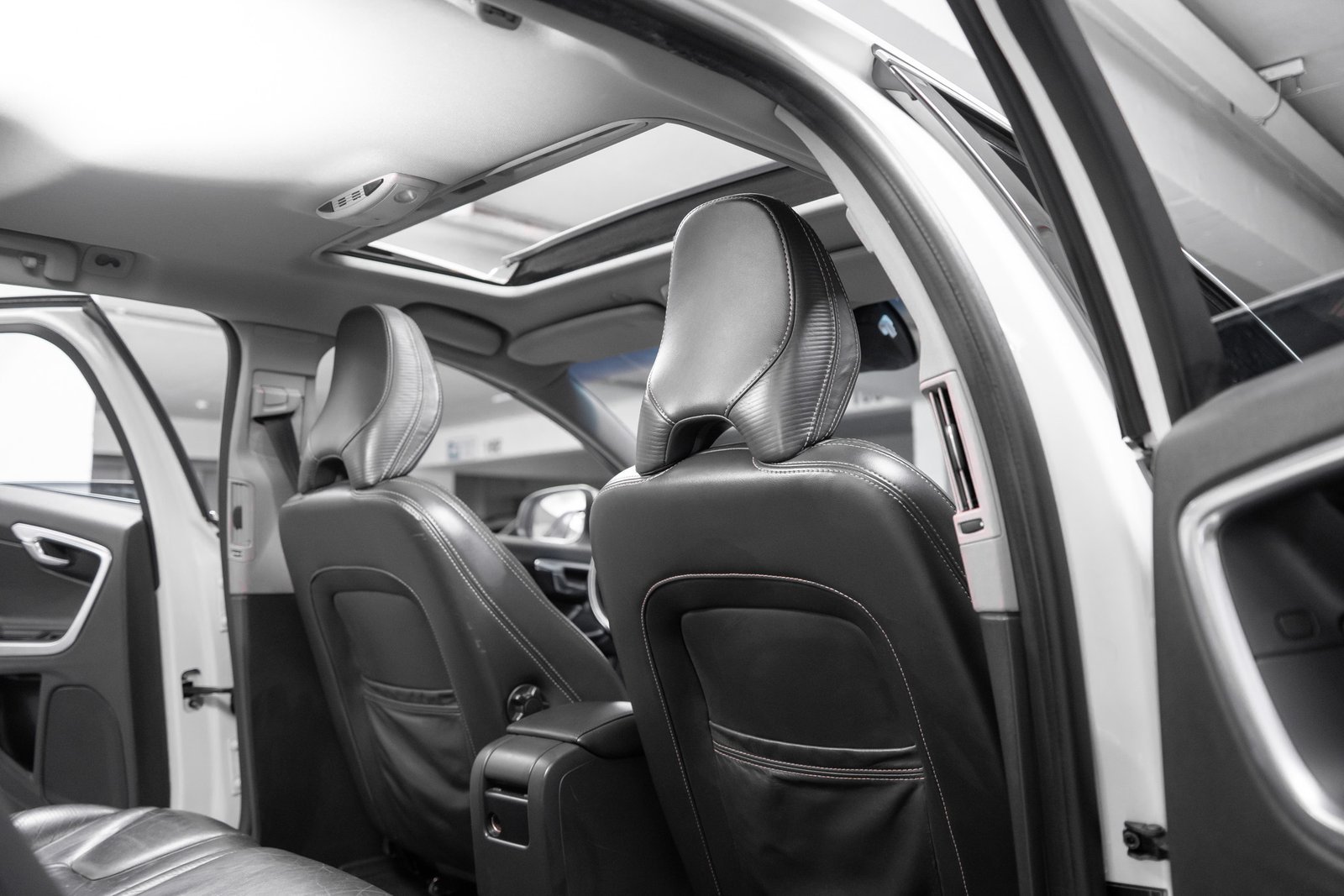 Volvo V60 3.0 2012 - Imagen 4 de 18