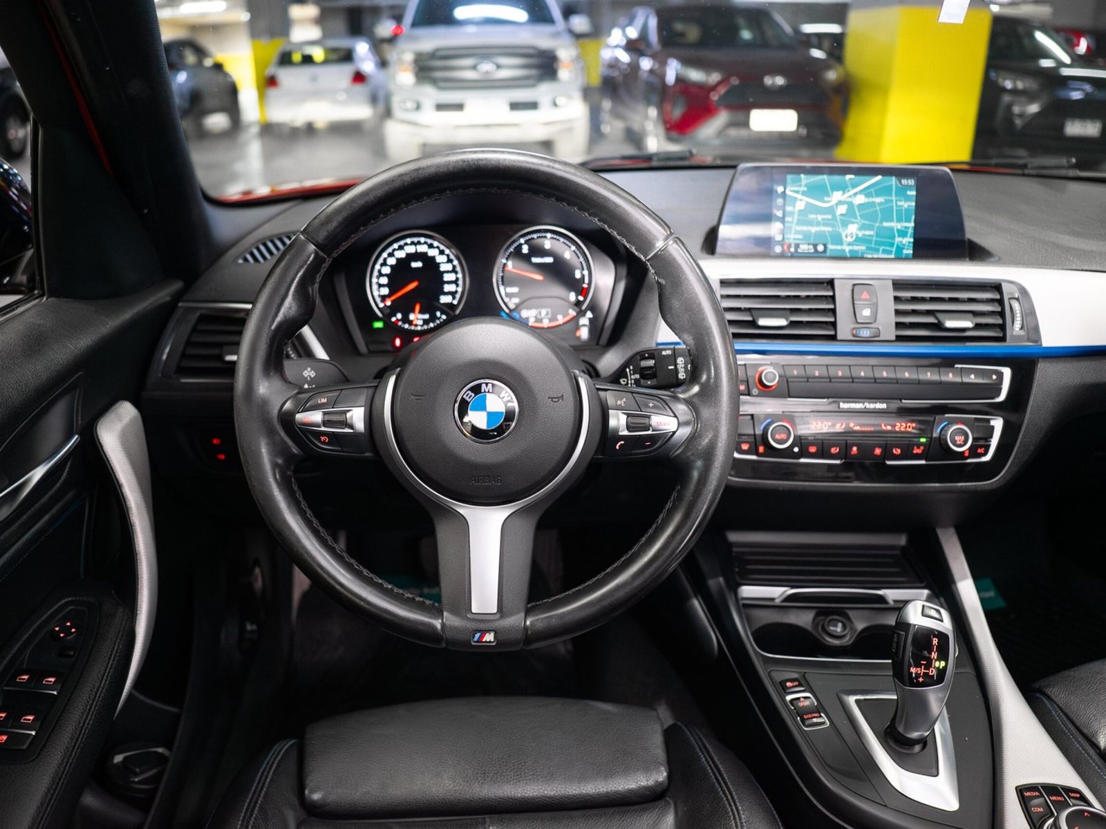BMW 118d 2.0 2019 - Foto 3 de 13