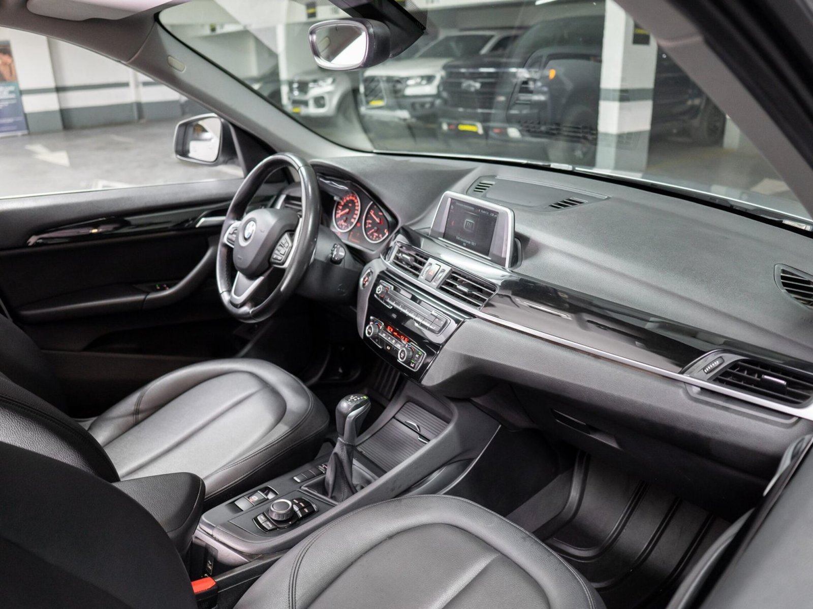 BMW X1 2.0 2018 - Foto 3 de 20