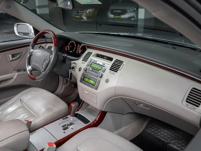 Hyundai Azera 3.3 2007 - Imagen 13 de 20