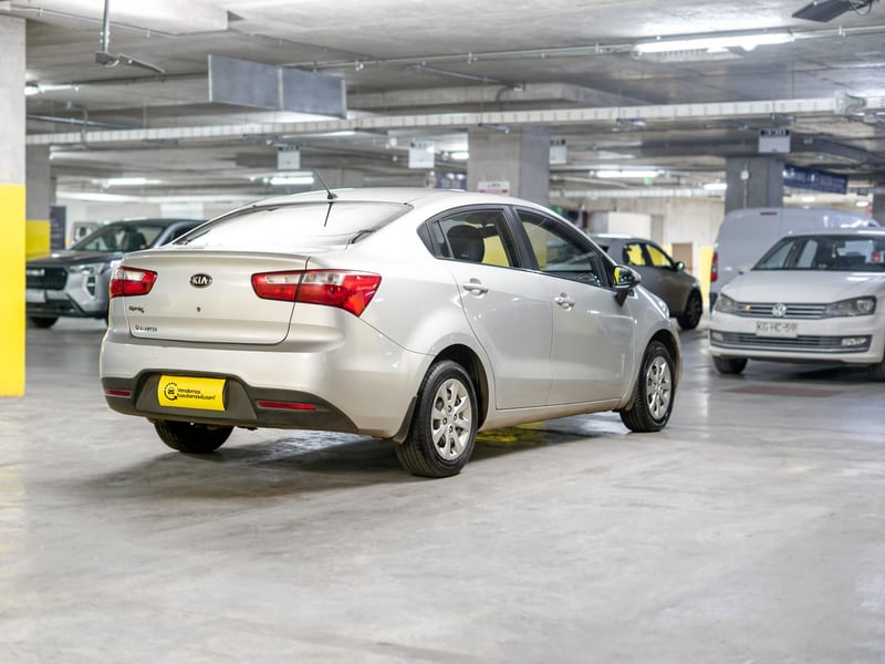 Kia Rio4 1.4 2013 - Imagen 8 de 16