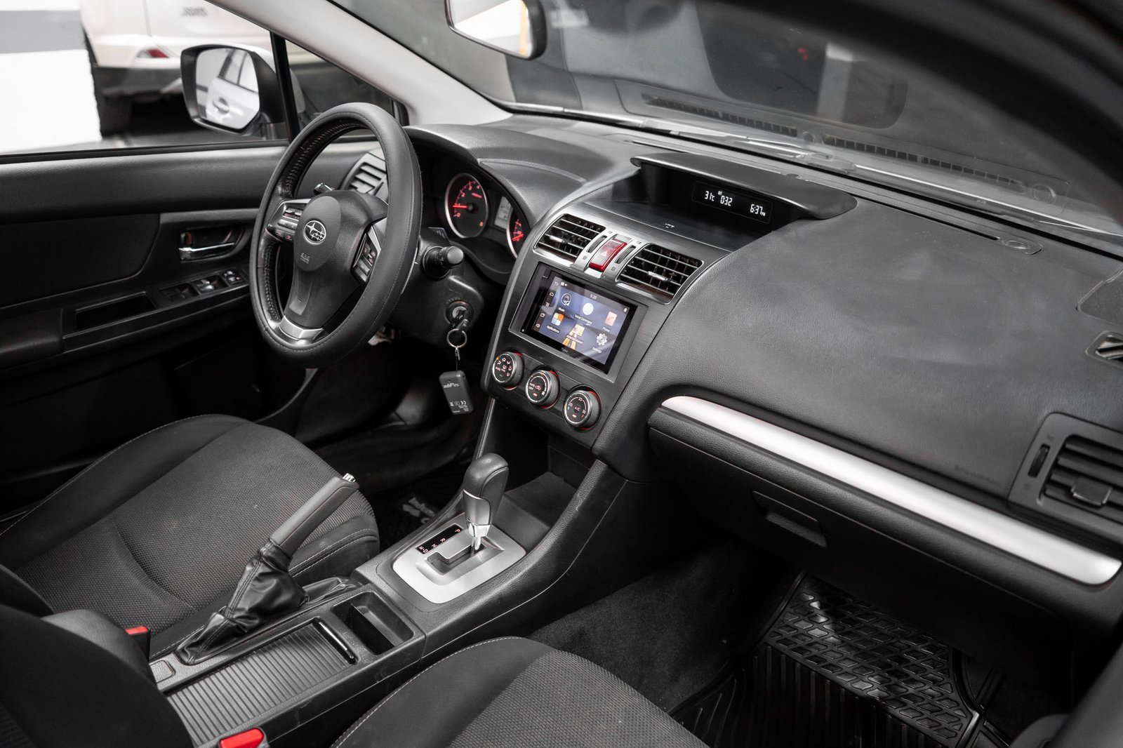 Subaru Xv 2.0 2014 - Imagen 12 de 18