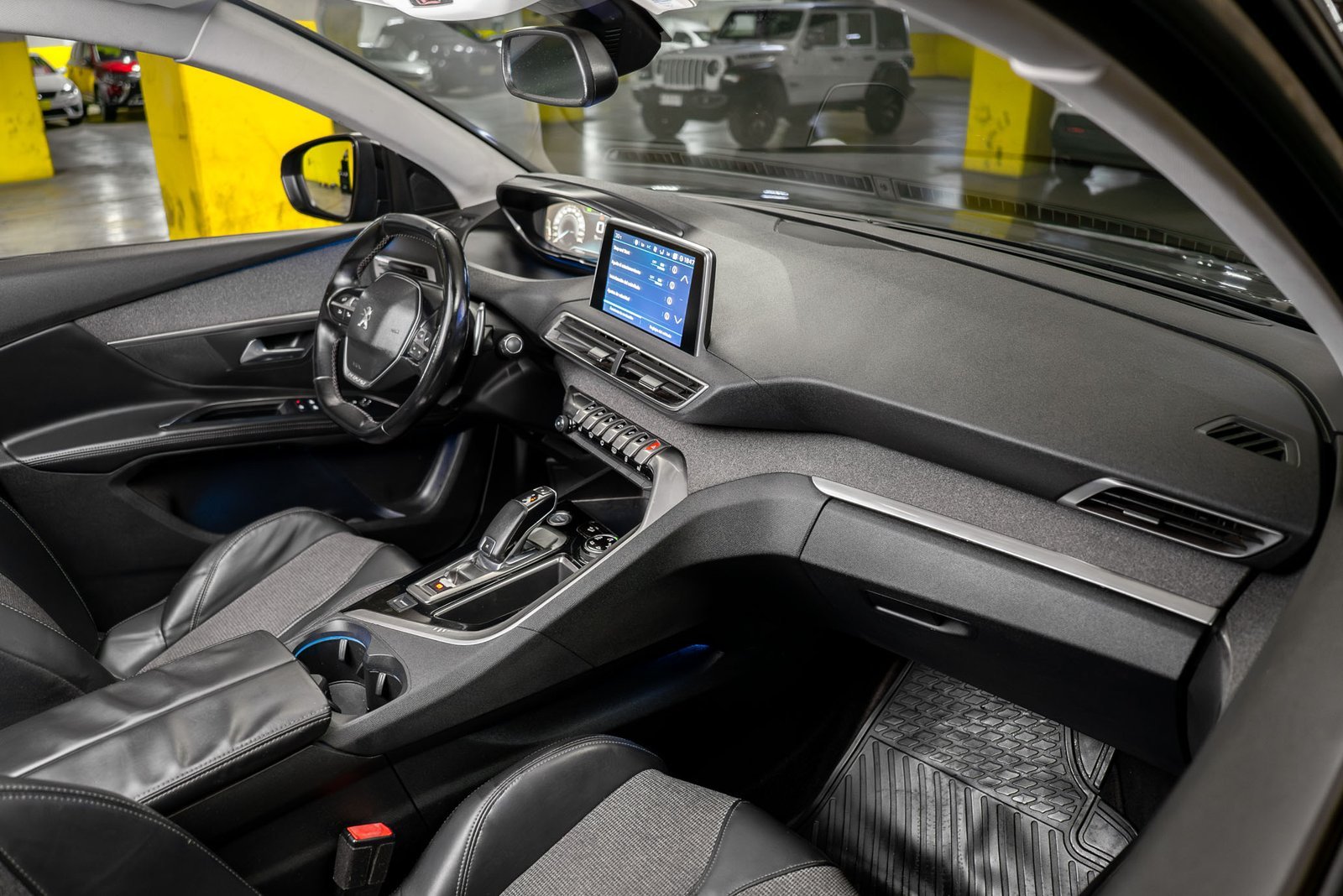 Peugeot 5008 1.6 2018 - Imagen 14 de 20