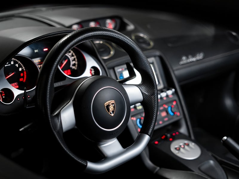 Lamborghini Gallardo 5.2 2010 - Imagen 5 de 20