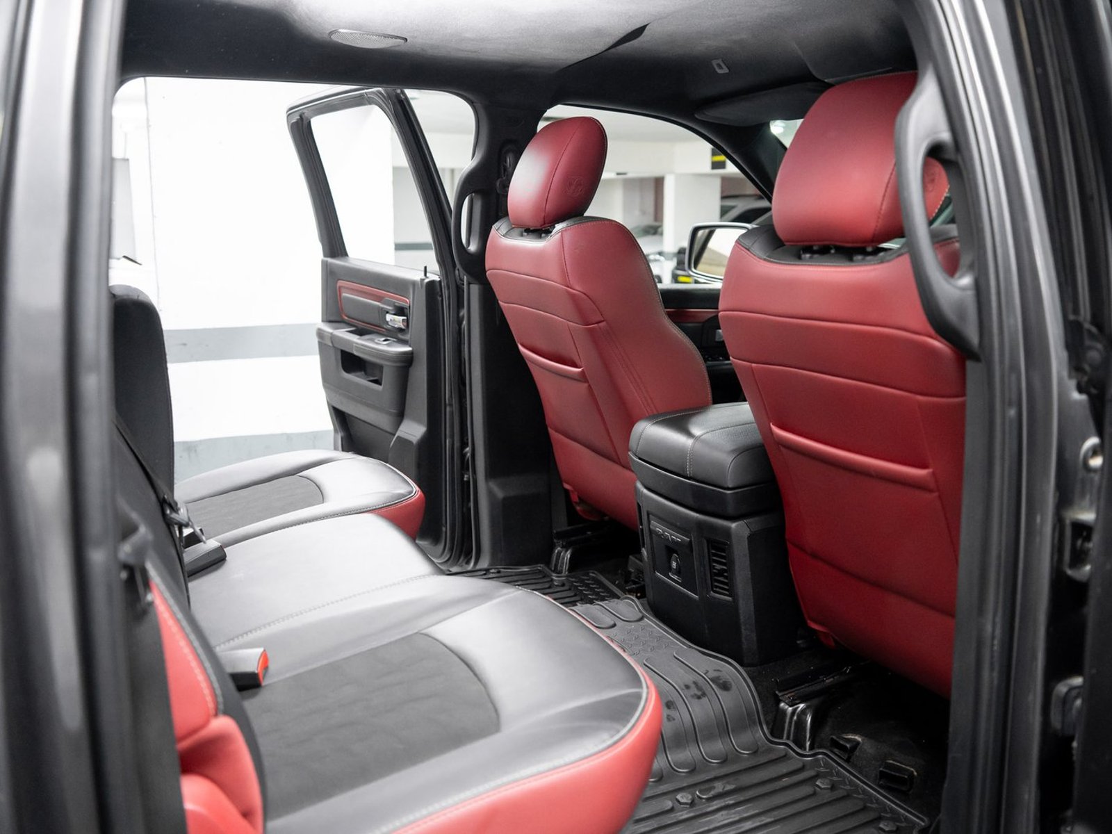 RAM 1500 Rebel 3.6 2018 - Foto 4 de 20