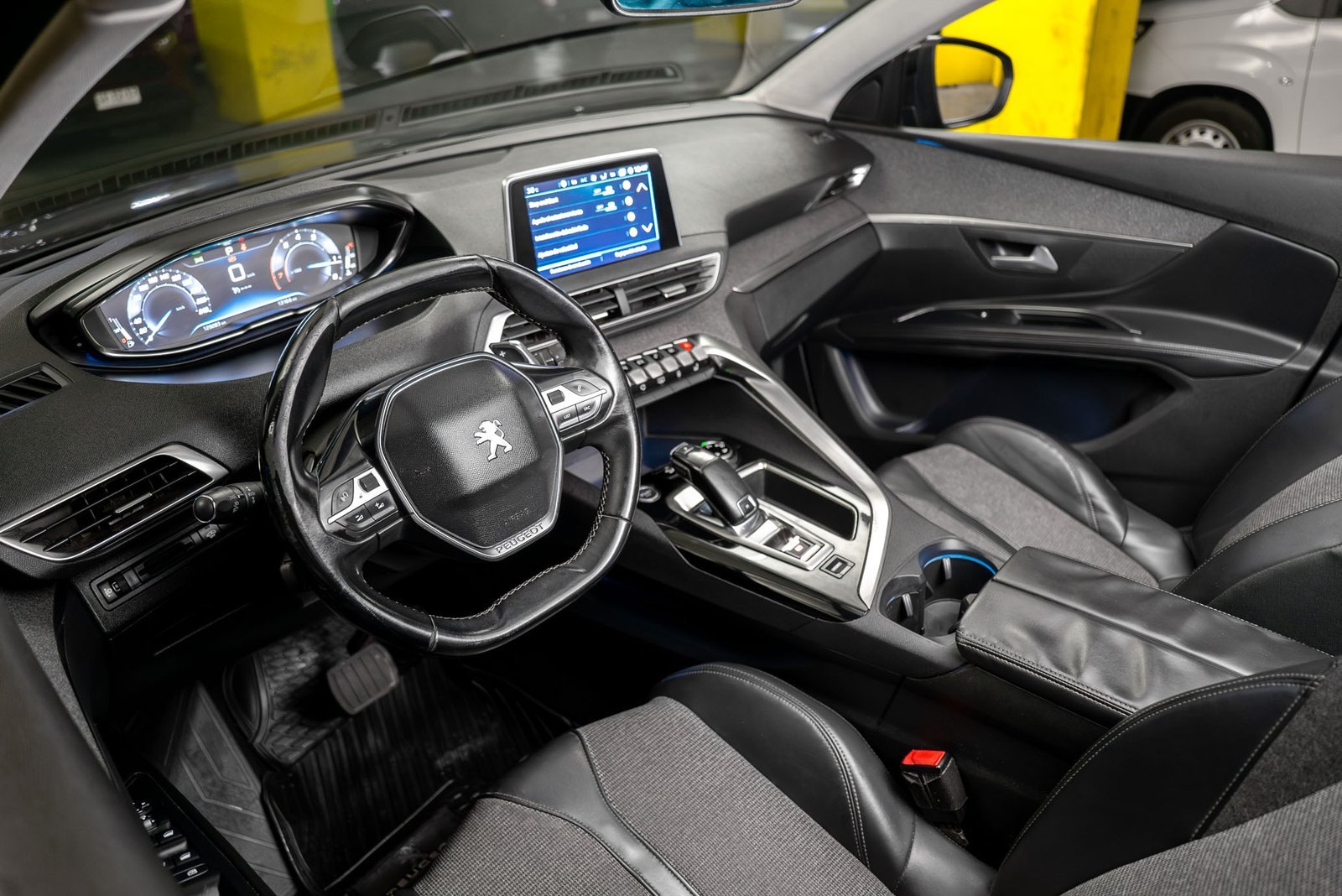 Peugeot 5008 1.6 2018 - Imagen 13 de 20