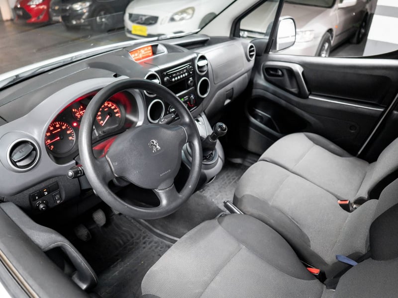 Peugeot Partner 1.6 2017 - Imagen 3 de 17