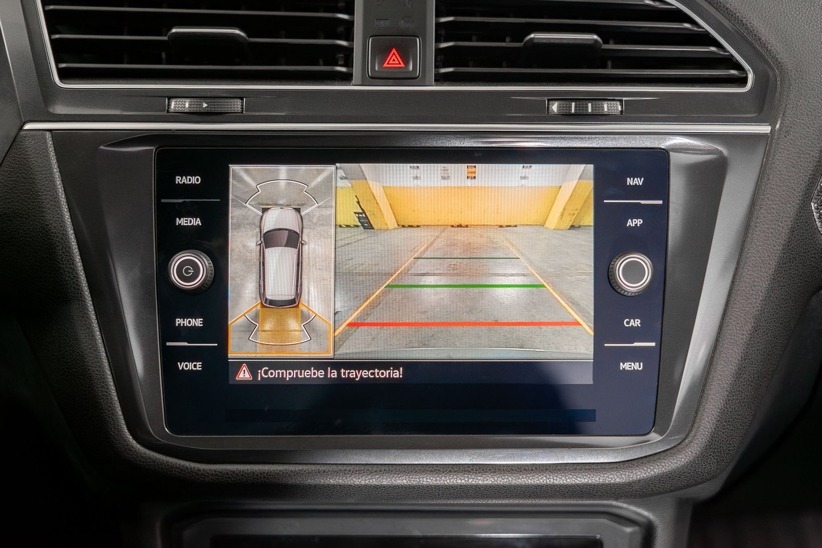 Volkswagen Tiguan 2.0 R-line 2023 - Imagen 15 de 20