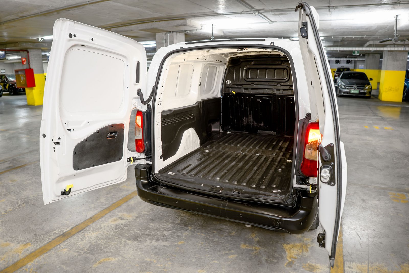 Peugeot Partner 1.6 2022 - Imagen 11 de 14