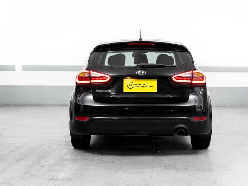 Kia Cerato5 1.6 2019 - Imagen 10 de 20