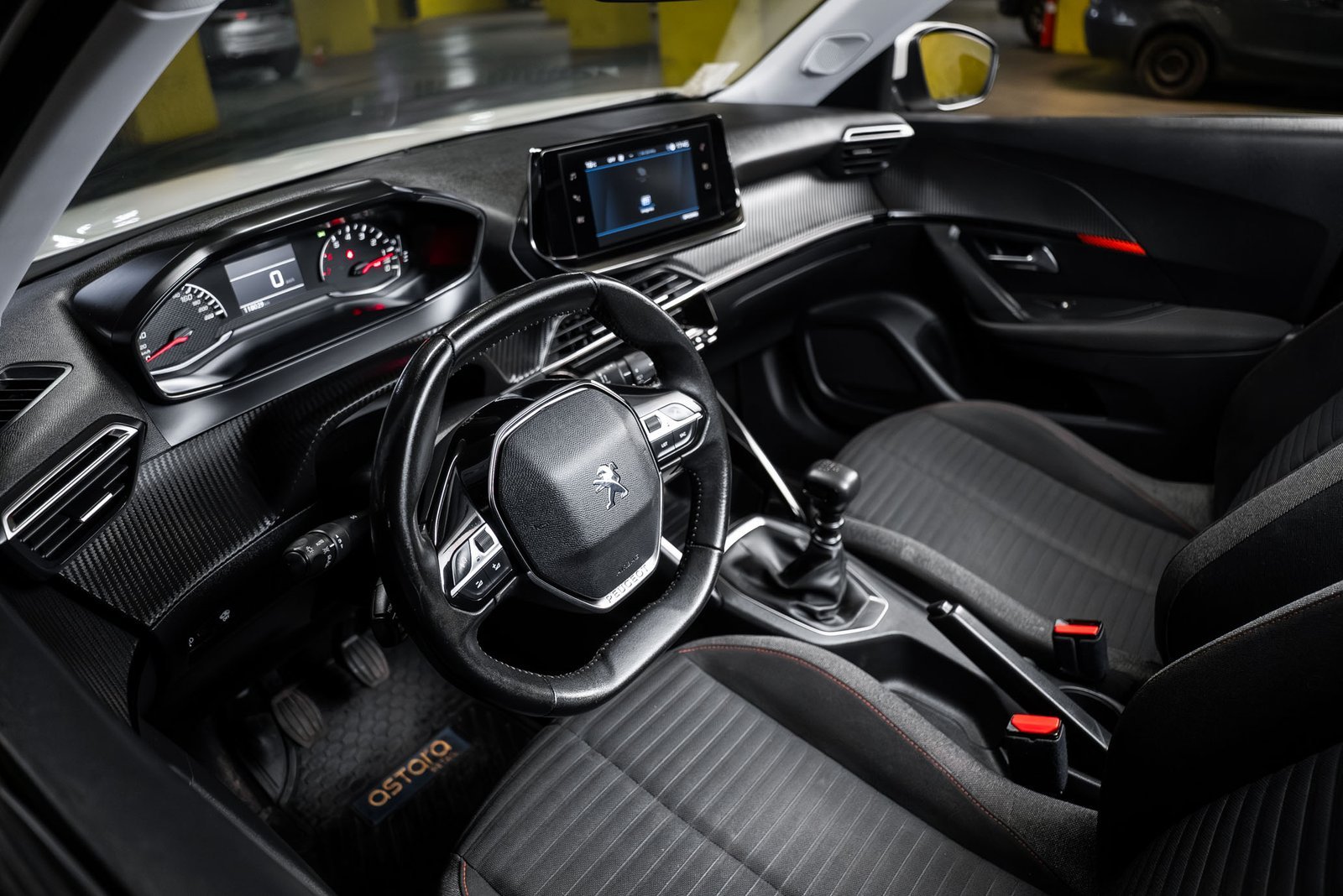 Peugeot 2008 1.5 2021 - Imagen 12 de 17
