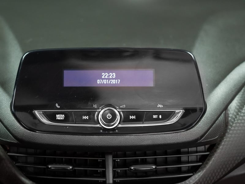 Chevrolet Onix 1.2 2021 - Imagen 12 de 16